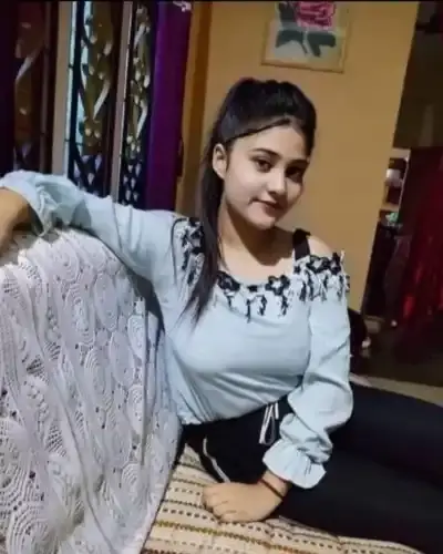 Call Girls Service in Ganeshpeth